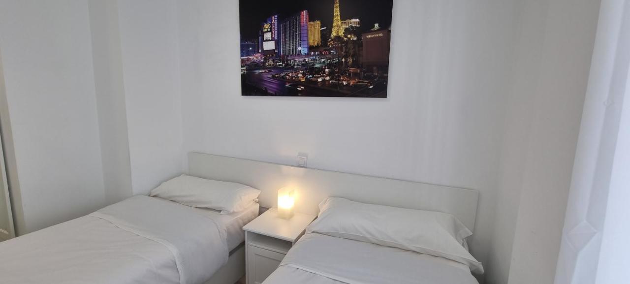 Apartamentos Tanez Santurce A Madrid Esterno foto
